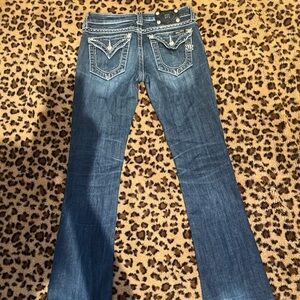 Low rise dark wash Miss Me jeans ఌ